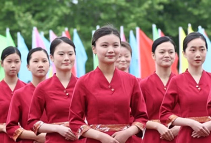 【職教活動周】校園流動的風(fēng)景線：志愿者服務(wù)